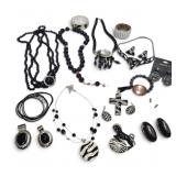 Ladies Fashion Jewelry Necklaces Earrings