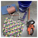 B&D Trimmer w/ Kavu Bag Lot