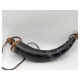 VINTAGE CARVED POWDER HORN W/ WOOD STOPPER