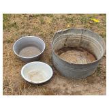 Old Galvanized Wash Tub & Pans