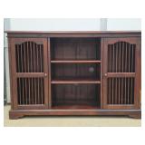 Modern Flat Screen TV Stand / Cabinet