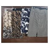 White House Black Market Skirts Business sz 4 / 6
