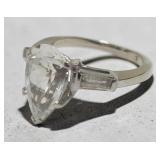 10k Gold Ring Clear Stones Sz 5