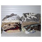 Lrg Lot Of Bathroom Floor Mats , Shower Curtain ,