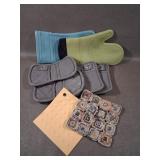 Asst Kitchen Silicone & Fabric Hot Pad Lot