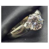 14K WHITE GOLD MOISSANITE STONE RING SZ 7.5.