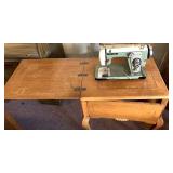 New home super deluxe sewing machine