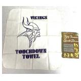 Vikings touchdown towel/sports stories book
