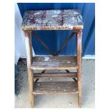 wooden step ladder