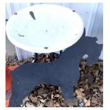 Plastic bird waterer.garden dog decor