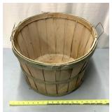 Primitive basket