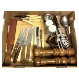 Knives/cutting board/kitchen utensils