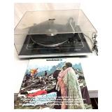 Realistic lab-200 record player