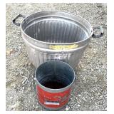 Metal pale and bucket