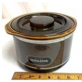 Small Rival crock Ette Slow cooker