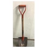 Short handle garden spade