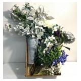 Artificial flowers/decor