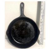 Wagner Ware cast iron skillet