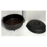 Griswold cast iron Dutch oven