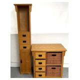 Two stands/organizers