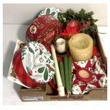 Holiday decor & candles