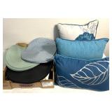 Pillows & placemats