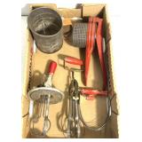 Primitive kitchenware utencils