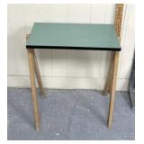 23 inch wide stand