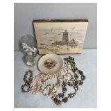 Sea & seashell themed decor