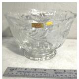 Vintage crystal bowl, decorative floral pattern
