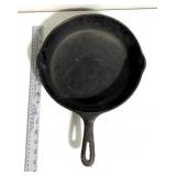 Cast iron skillet