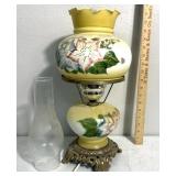 Vintage floral pttern lamp