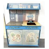 Vintage childrenï¿½s kitchen toy set toys included