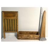Vintage wall hanging clothes dryer