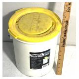 Aerated minnow buckets