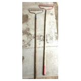 2 rakes