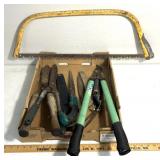 Tree limb saw-clipper/wedge clippers