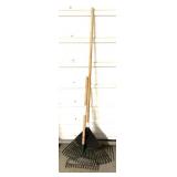 2 rakes