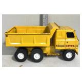 ERTL dump truck
