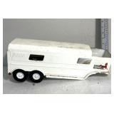 Vista Dome horse trailer