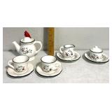Winterberry Pfaltzgraff service set
