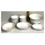 Winterberry Pfaltzgraff bowl service set