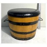 Barrel chair