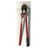 Bolt cutters