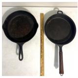 2 Cast iron pans