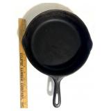 Cast iron pan