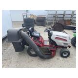 White outdoor  LT 942H Hydro lawn