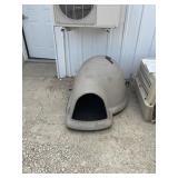 Petmate Igloo insulated Dog House