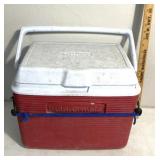 Rubbermaid cooler