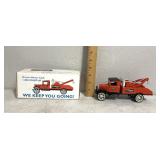 Amoco 1931 Hawkeye wrecker bank